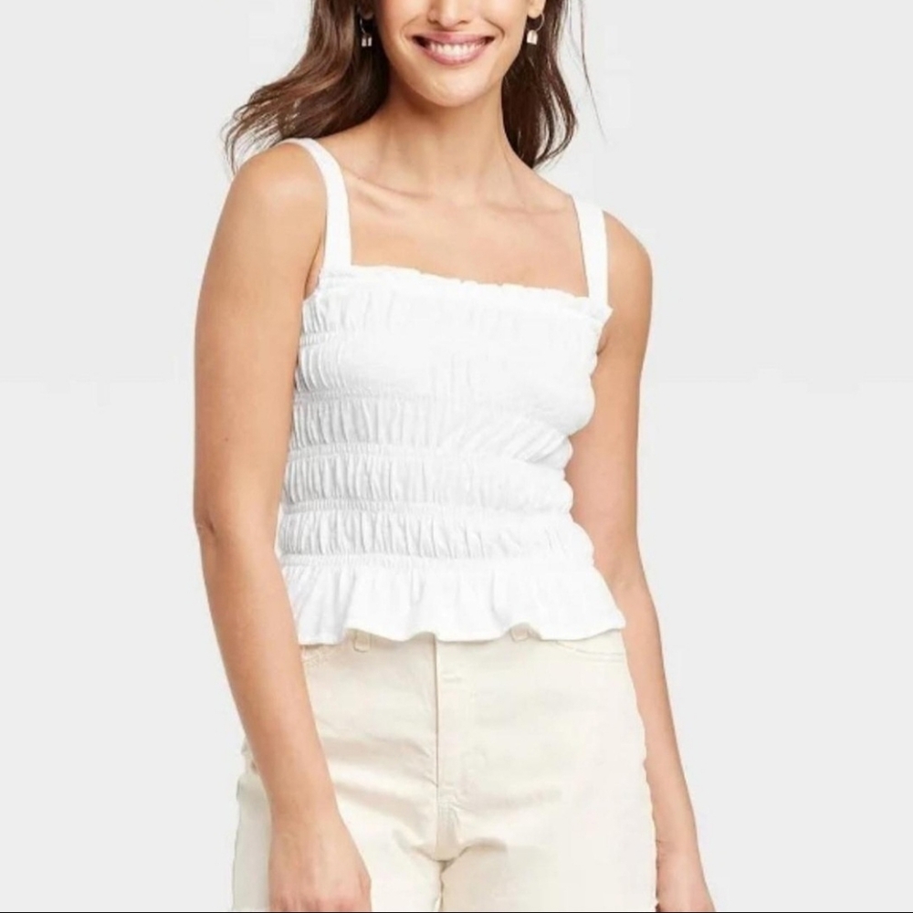 Universal Thread Women’s Smocked Cropped Tank Top, Slim Fit – White, Size Small